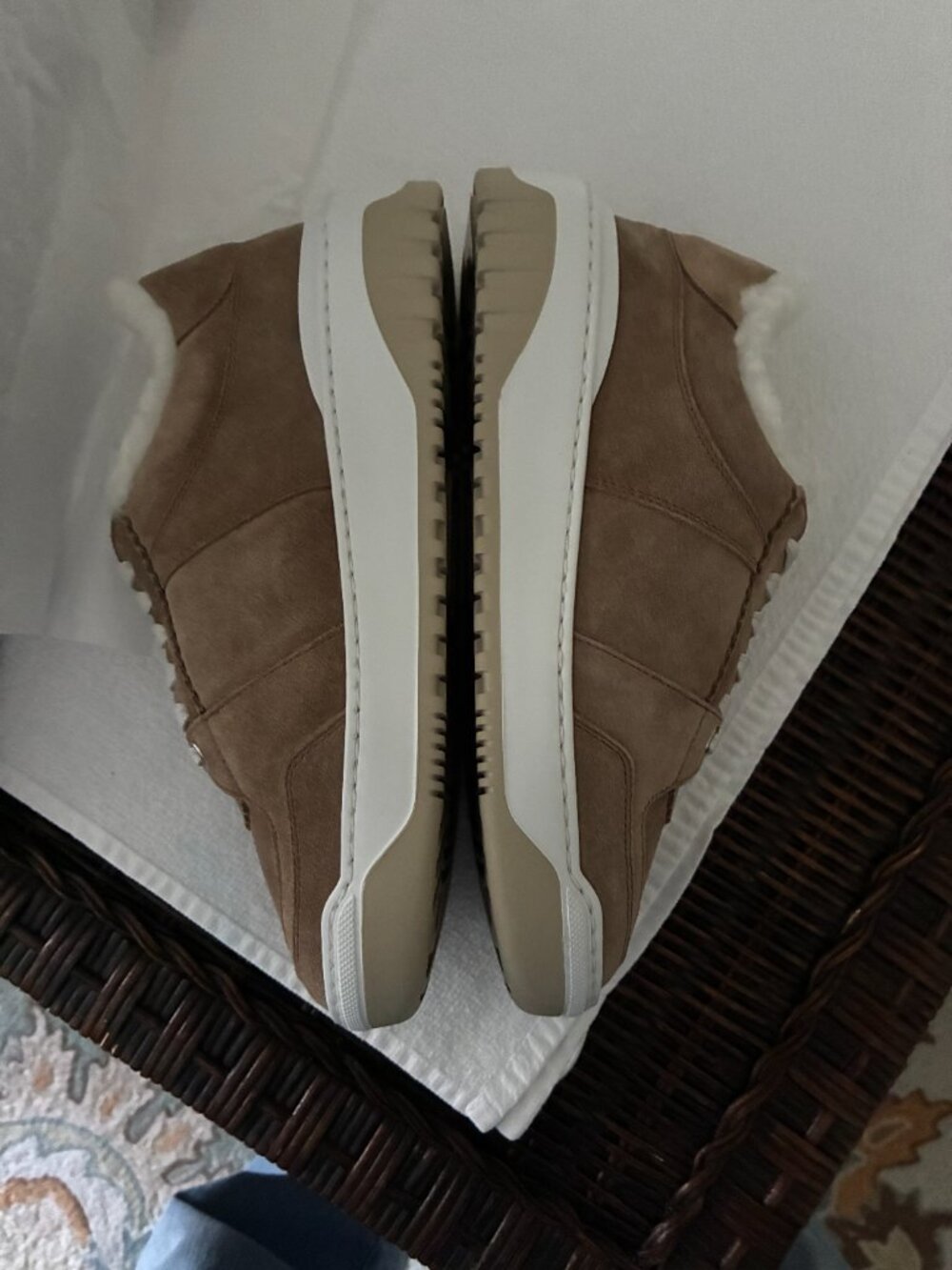 La Canadienne Klare Sneakers NWB - 7 Biscotti (Taupe) Suede - Picture 3 of 9